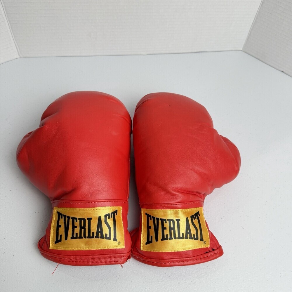 EVERLAST Red Boxing Gloves Yellow Label 15 oz Size SM Youth/Women's Training GUC - Picture 3 of 12